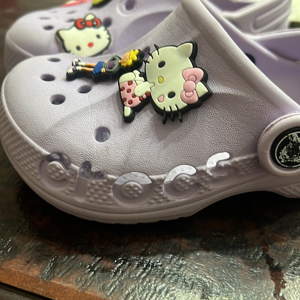 Crocs - Picture 3 of 8